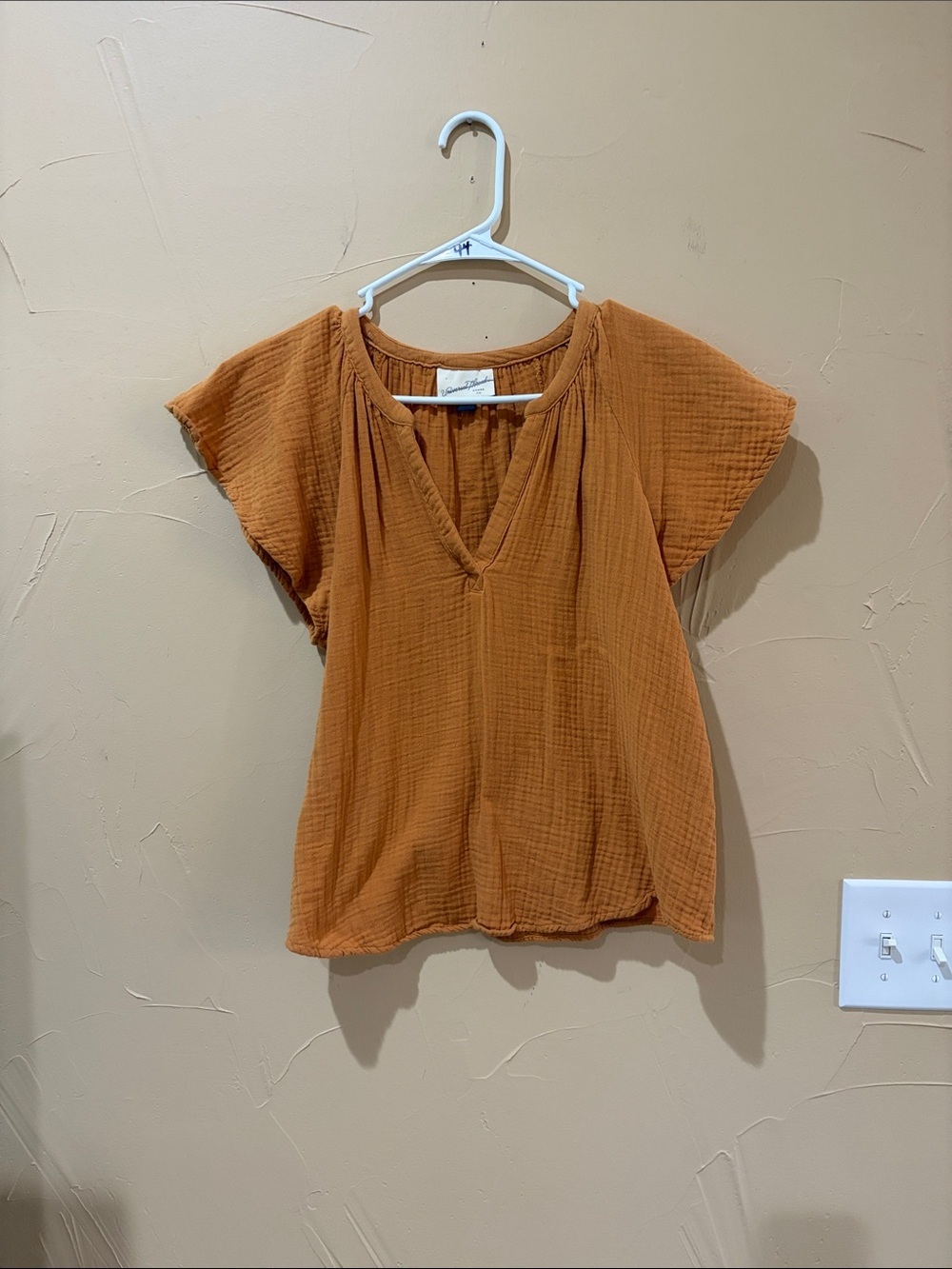 Universal Thread Short Sleeve V-Neck Tunic in Rust Orange